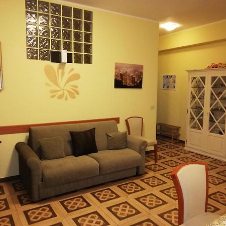 Casa Vacanze Rosy Джардини Наксос Екстериор снимка