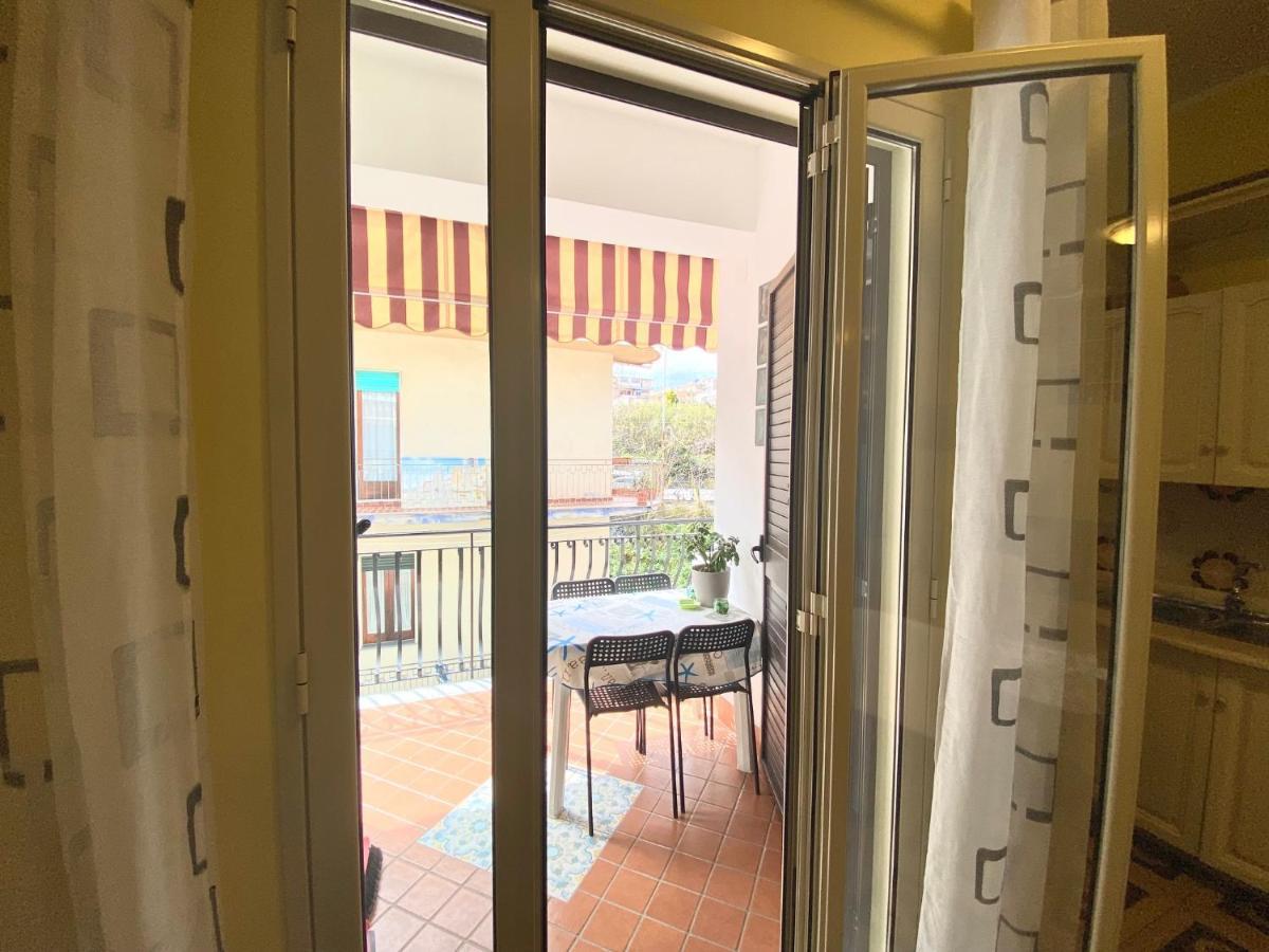 Casa Vacanze Rosy Джардини Наксос Екстериор снимка
