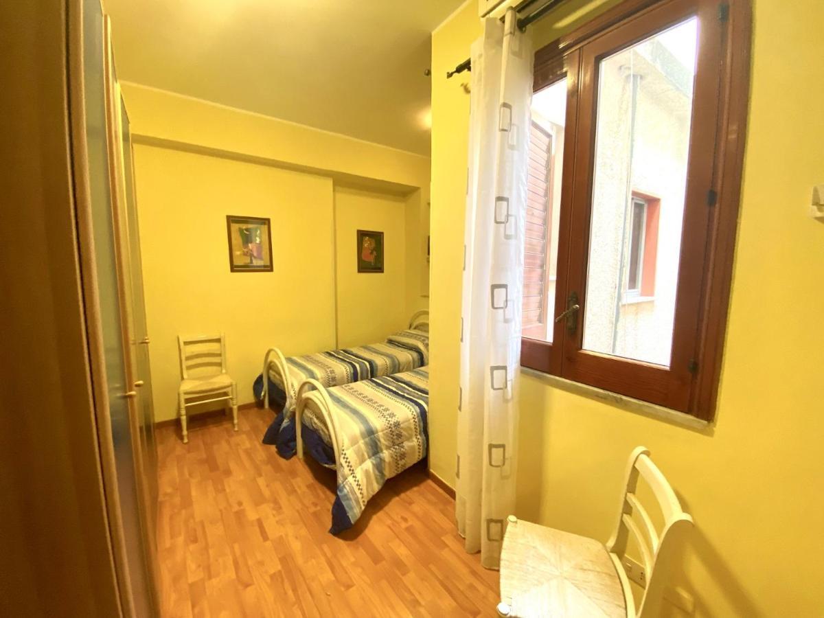 Casa Vacanze Rosy Джардини Наксос Екстериор снимка
